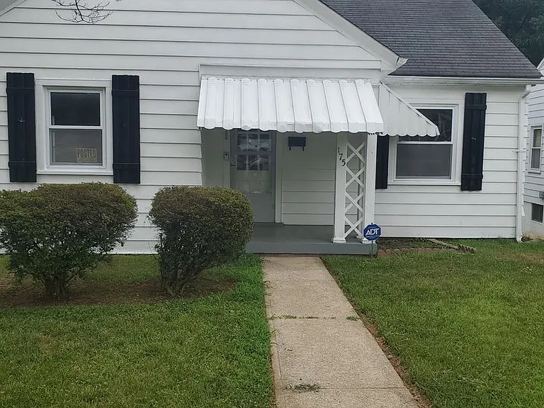175 Hamlin Ave — Photo 1