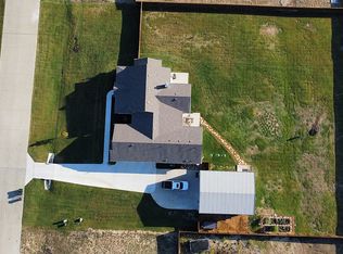 5008 Diamond Dr, Sanger, TX 76266