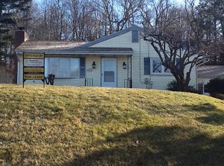 5 Terry Dr, Danbury, CT 06811