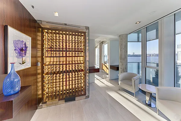 Sold by Halstead Real Estate | media 32