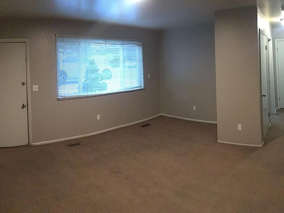 5th image of 361 E Park Creeke Ln