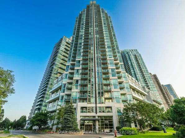 220 Burnhamthorpe Rd W #1710, Mississauga, ON L5B 4N4