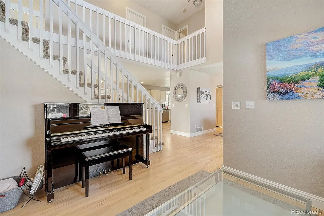 5 bed, 2877 sqft, $3,400 — Photo 3