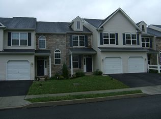 8 Emily Ct, Reading, PA 19606