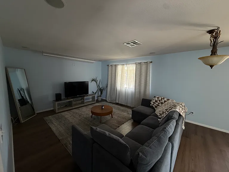 27211 Soprano St — Photo 10