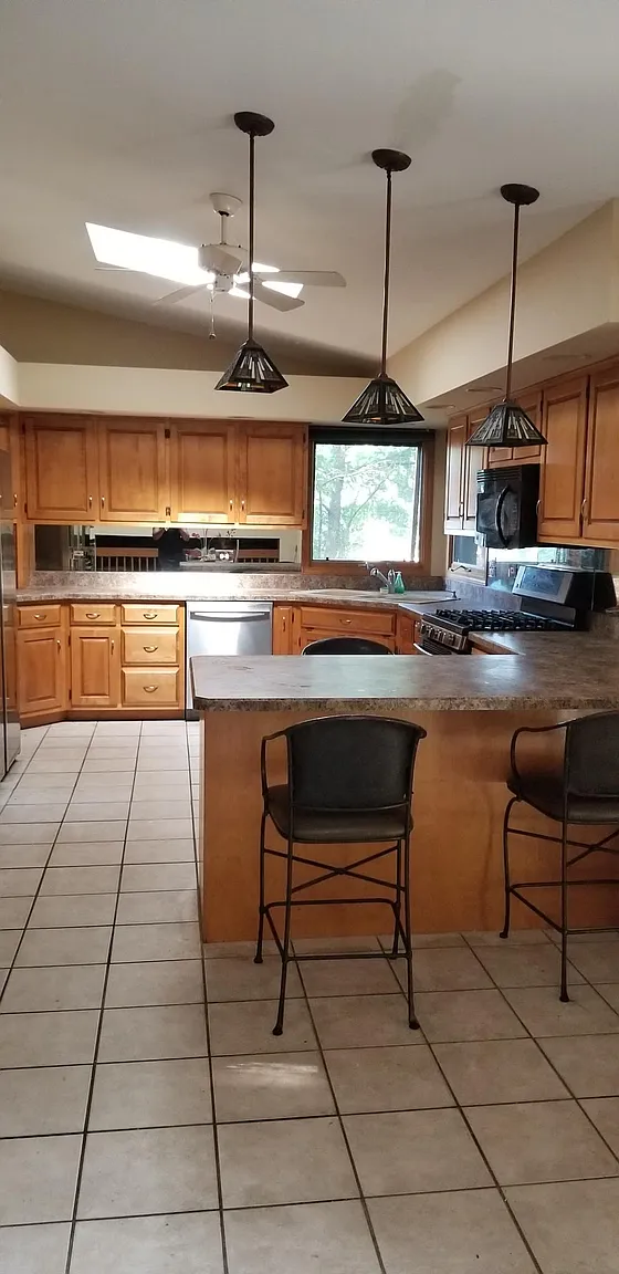 18600 Willow Ln photo 1