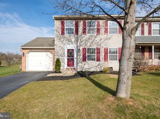55 Chelmsford Dr, Marietta, PA 17547