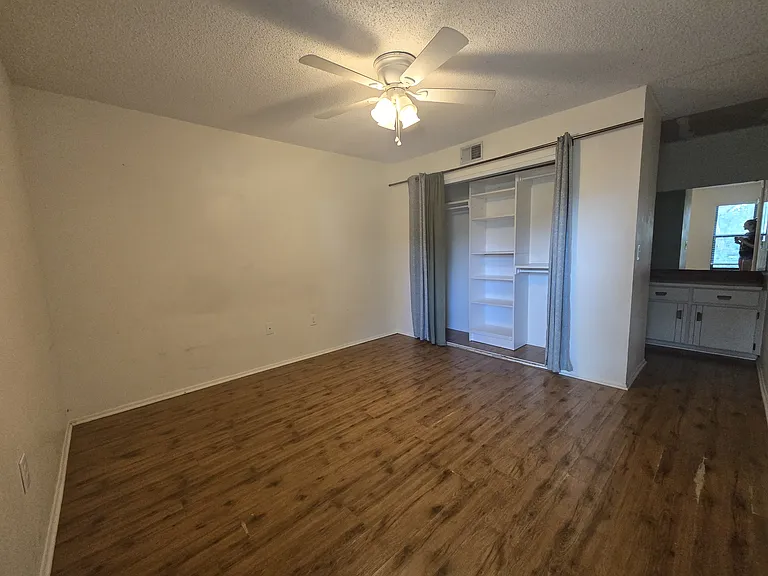 515 Landings Way — Photo 9