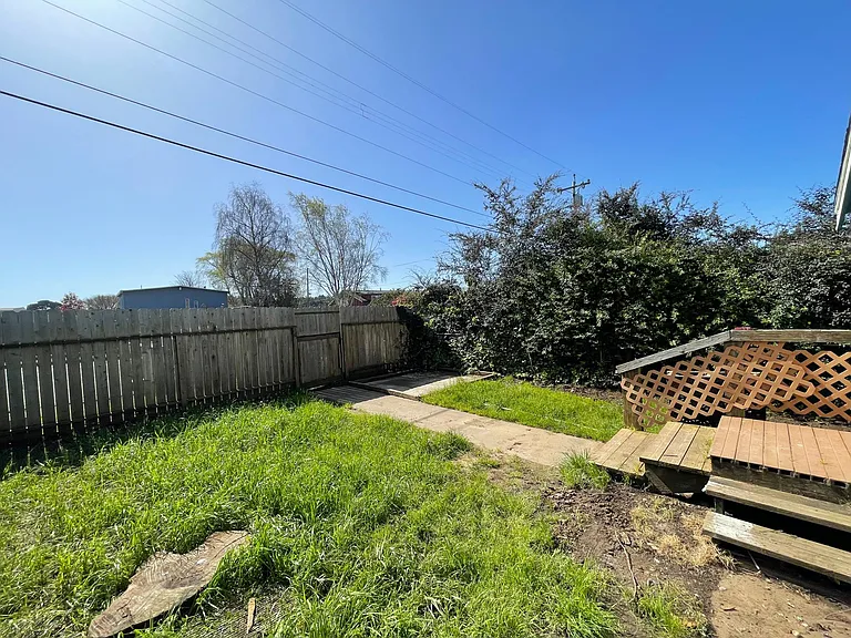 3241 Trinity St — Photo 30