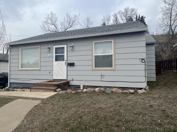709 9th St, Havre, MT 59501