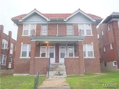 4964-4966 Mardel Ave photo 1