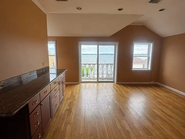 258A Longstreet Ave — Photo 3