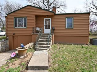 111 Waller Ave, Excelsior Springs, MO 64024