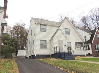 3982 Orchard Rd, Cleveland Heights, OH 44121