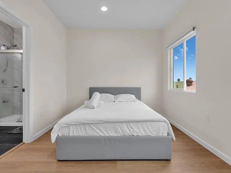8869 Jade Coast Dr — Photo 30