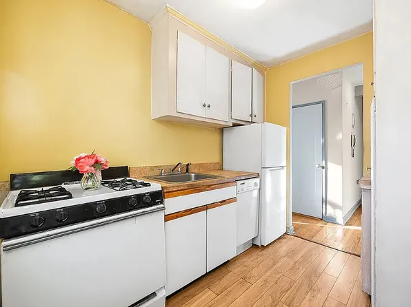 99-63 66th Avenue image 5 of 16