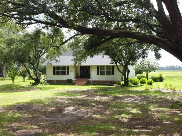 225 J M Odom Rd, Moultrie, GA 31788