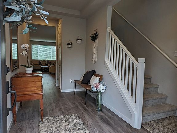 2nd image of 10728 21st St SE