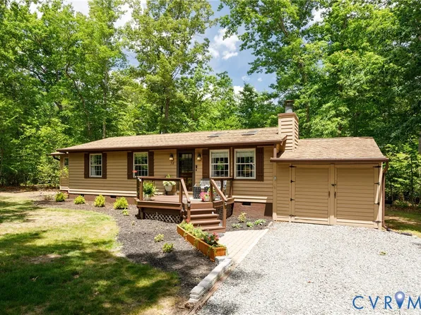 38 Lakewood Cir, Mineral, VA 23117