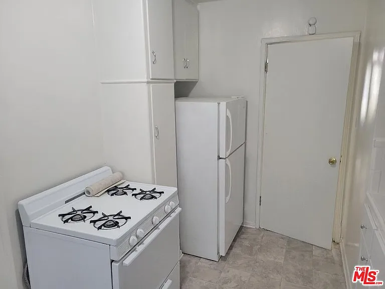 8551 Holloway Dr #8553-1 — Photo 10