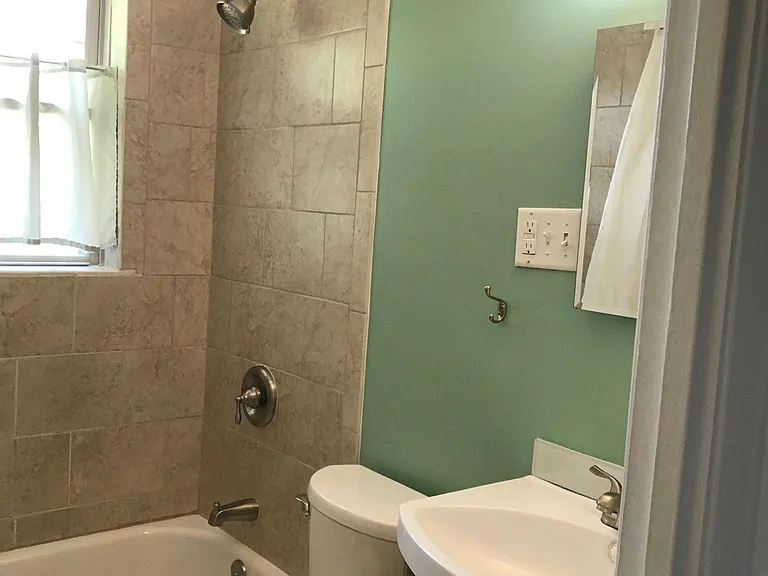 613 Japan St — Photo 15
