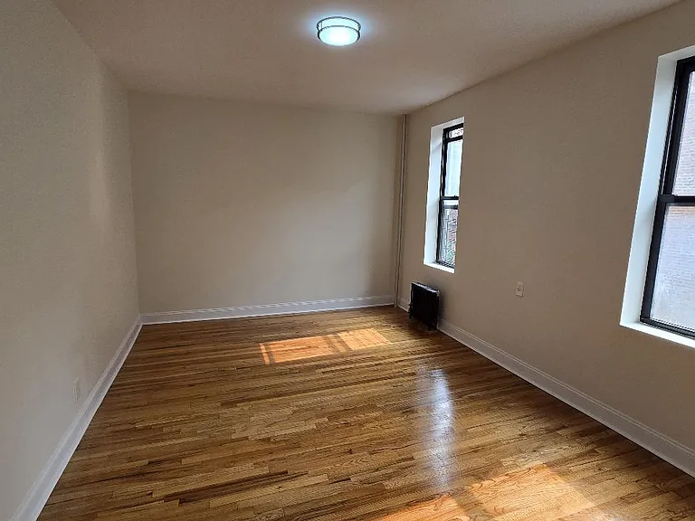 37-20 81st St #5B — Photo 5