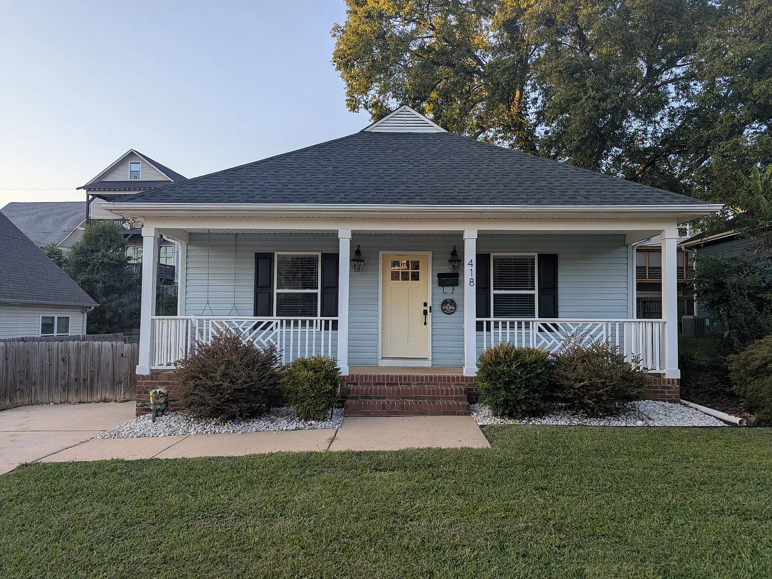 4 bed, 1332 sqft, $2,500 — Photo 1