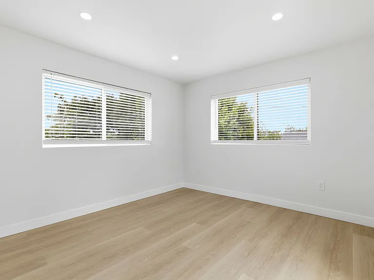 274 Everett Ave — Photo 21