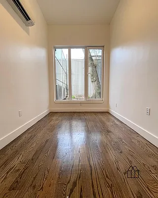 Rented by Union Square Property Management | media 6