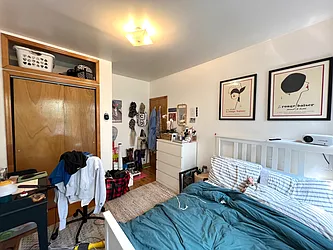 Rented by KNOCKKNOCK LLC