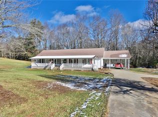 1759 Grandview Dr, Sparta, NC 28675