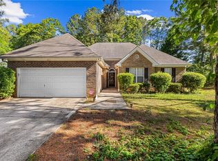 825 Lincoln Sq, Locust Grove, GA 30248