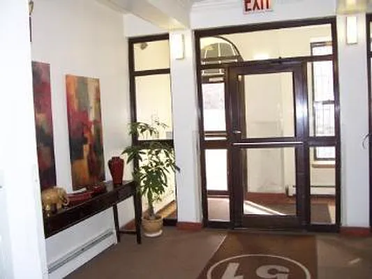 Rented by Corcoran | media 2