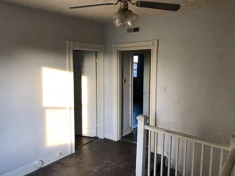 14 S Plum St — Photo 10