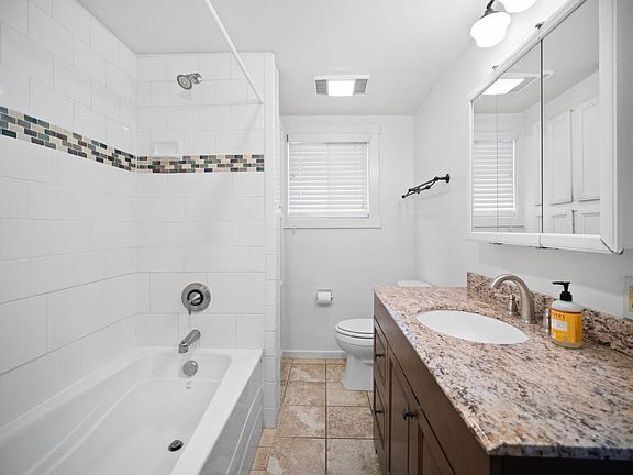4th image of 317 W Shannon Ave