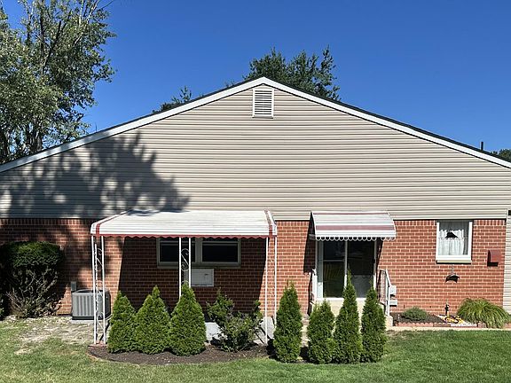 4th image of 8 A Yorktowne Parkway