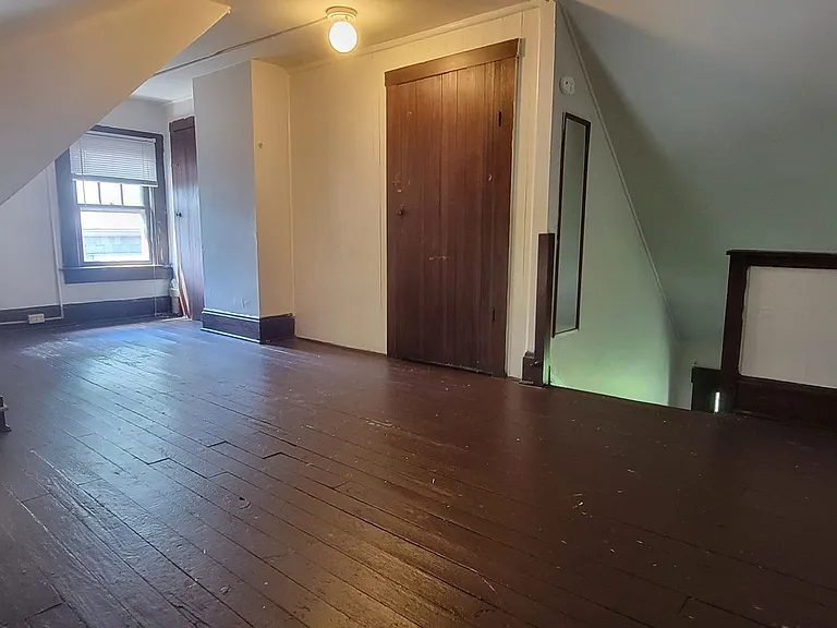 2015 Summit St — Photo 36