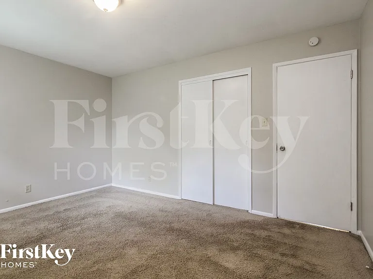 1002 N Hathaway Dr — Photo 8