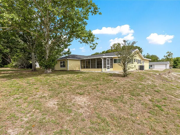 8470 SW 107th Pl — Photo 36
