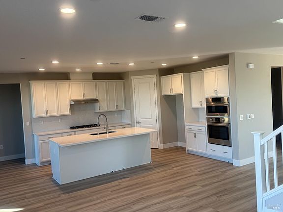 3rd image of 732 Temescal Street