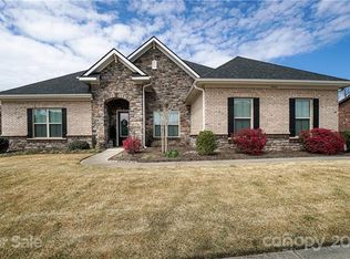 4084 Thames Cir, Fort Mill, SC 29715