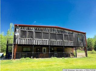 69 Woodview Rd, Byhalia, MS 38611