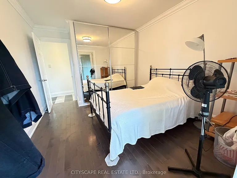 135 Bonham Blvd #UPPER — Photo 33