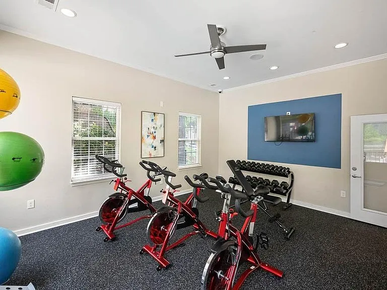 5555 Roswell Rd NE #8 — Photo 13