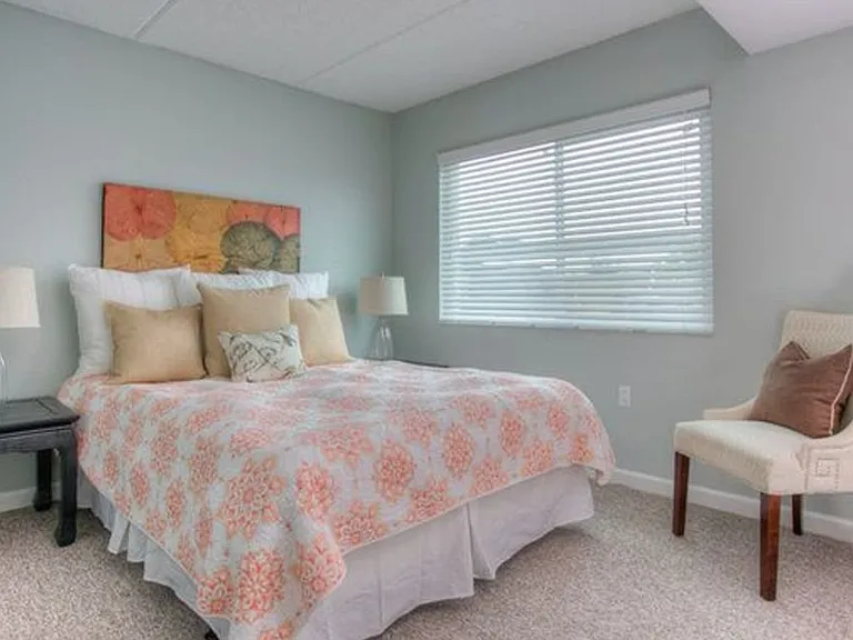 Bayside Villas Apartments — Photo 10