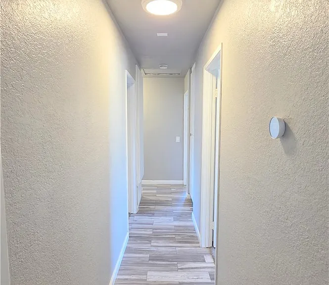 1546 Clock Ave — Photo 18