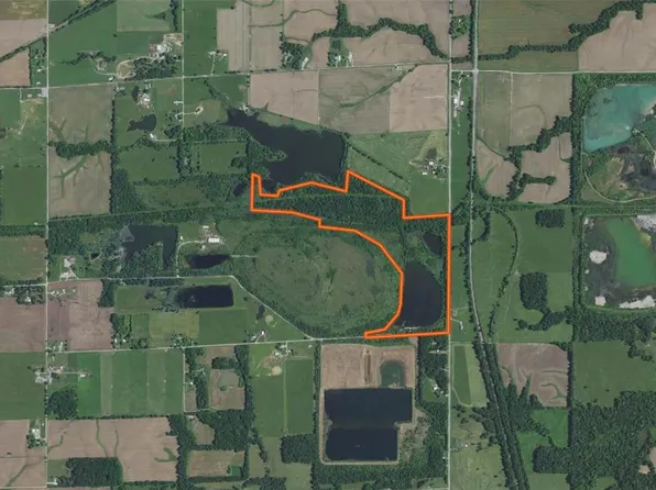 148 E, Waltonville, IL 62894