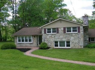 500 Twining Rd, Dresher, PA 19025