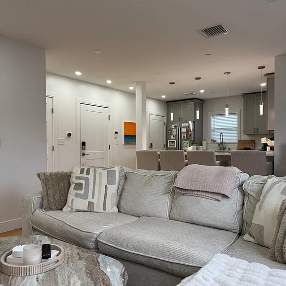 34 Park St #4 — Photo 1