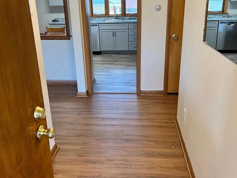 724 Pleasant St — Photo 21